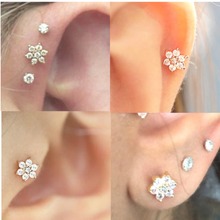 Load image into Gallery viewer, 14kt Yellow Gold Flower 1.5mm (x7) Real Diamonds Push-In Flat Back (18g)