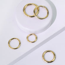 Load image into Gallery viewer, 14k Solid Gold Seamless Hinged Hoop
